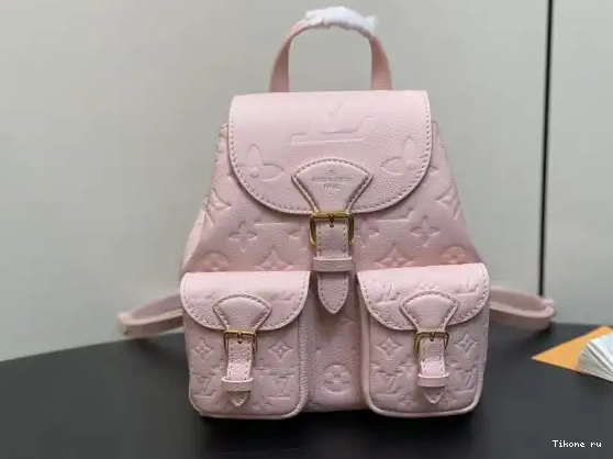 Affordable LOUIS VUITTON Ys-20*22*14CM Backup 0628
